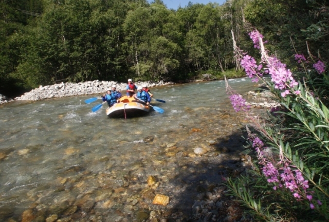 Discover Rafting with Rivieres Evasion Rafting 